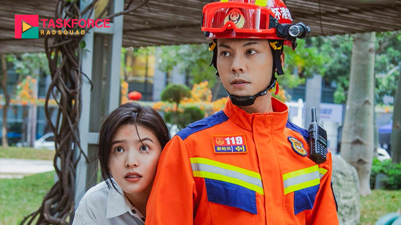 Trần Vỹ Đình mạnh mẽ trong vai lính cứu hỏa Cận Thời Xuyên.