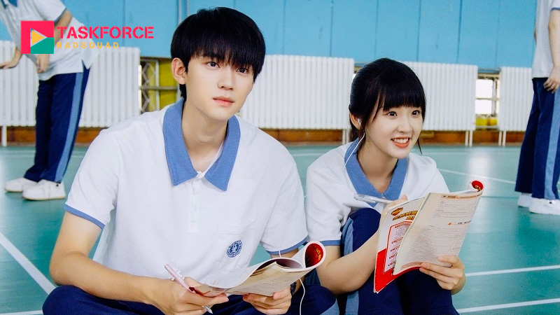 Cảnh từ phim "Khi Anh Chạy Về Phía Em" với sự góp mặt của Chu Dực Nhiên.